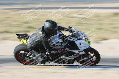 media/Oct-26-2025-Race Pace (Sun) [[c1447ca738]]/Verified/1-Turn 9 Inside (930am)/